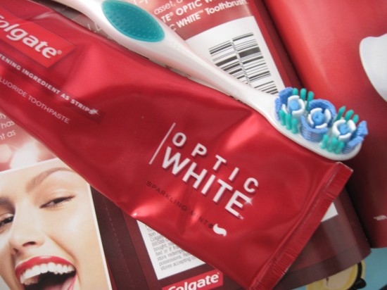 Colgate Optic White Toothpaste - BargainBriana