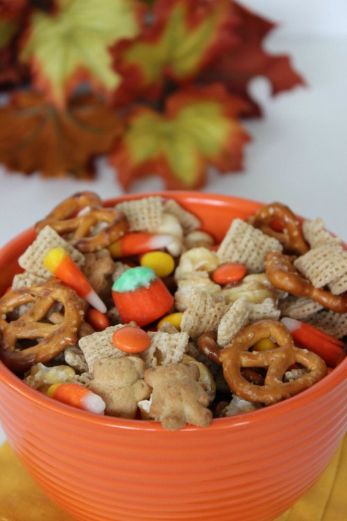 Scarecrow Snack Mix - BargainBriana