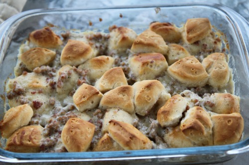 Homemade Biscuit and Gravy Casserole