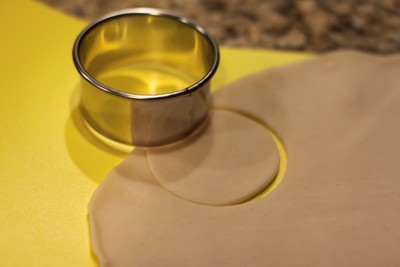 Mini Cherry Pecan Pies Lucky Cutting Circle for Dough