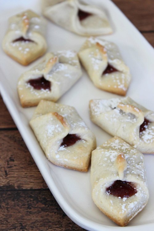 Strawberry Pinch Cookies