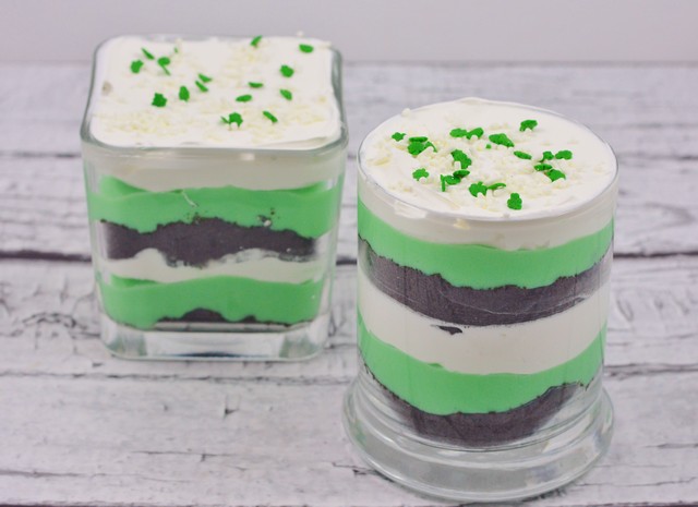 St. Patrick's Day Cookie Cheesecake Trifle1