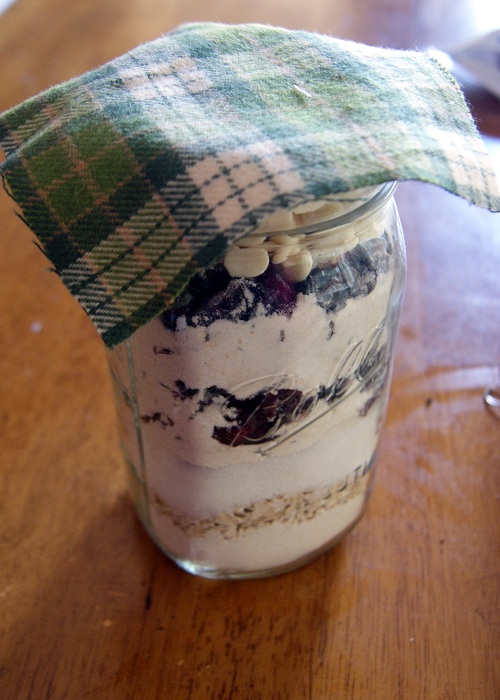 White Chocolate Cranberry Cookies mason jar with fabric