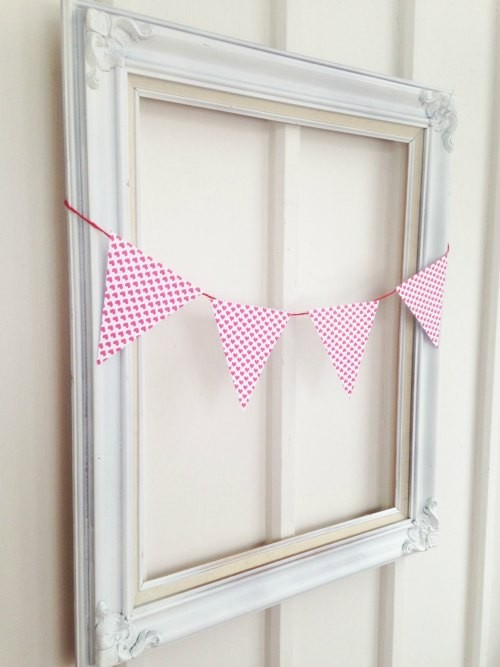 vday diy repurpose old frame holiday decor